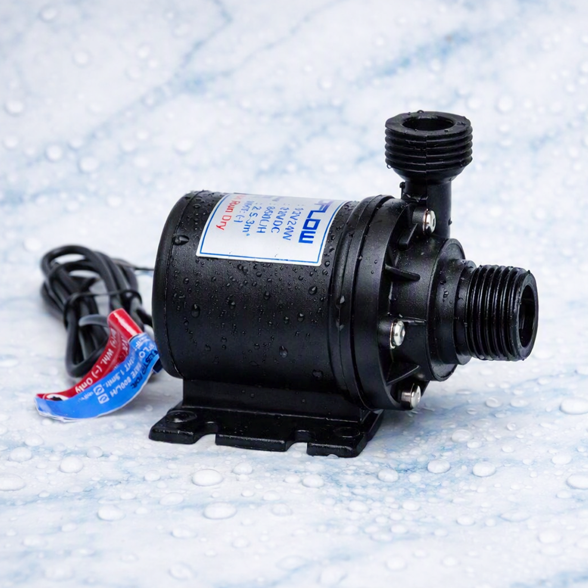 24W DC water cooling pump with threaded inlet and outlet ports, compact black circulation pump for PC liquid cooling systems and water cooling loops.